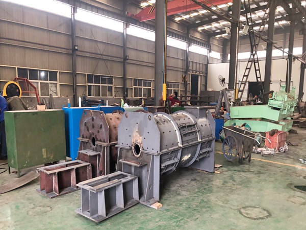 臥式強(qiáng)力混合機(jī)如何選購？選購注意事項(xiàng)